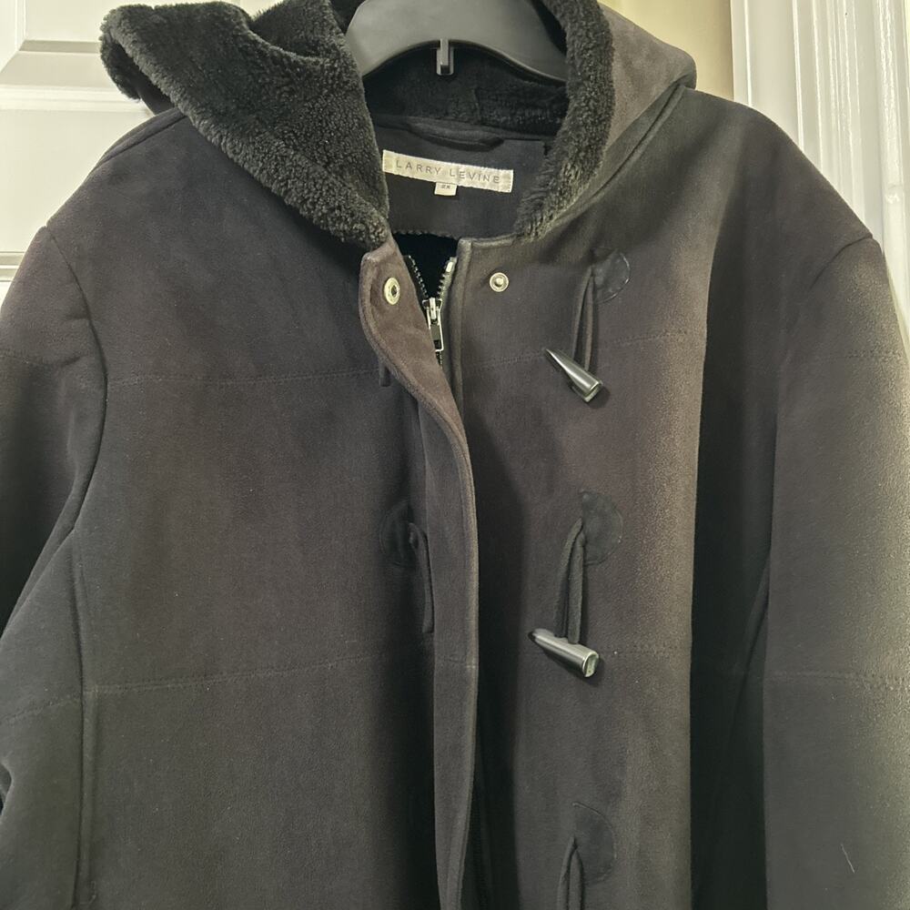 Larry Levine Women's Black Full Zip Toggle Coat Size 2X Long Sleeve w/Hood Lined